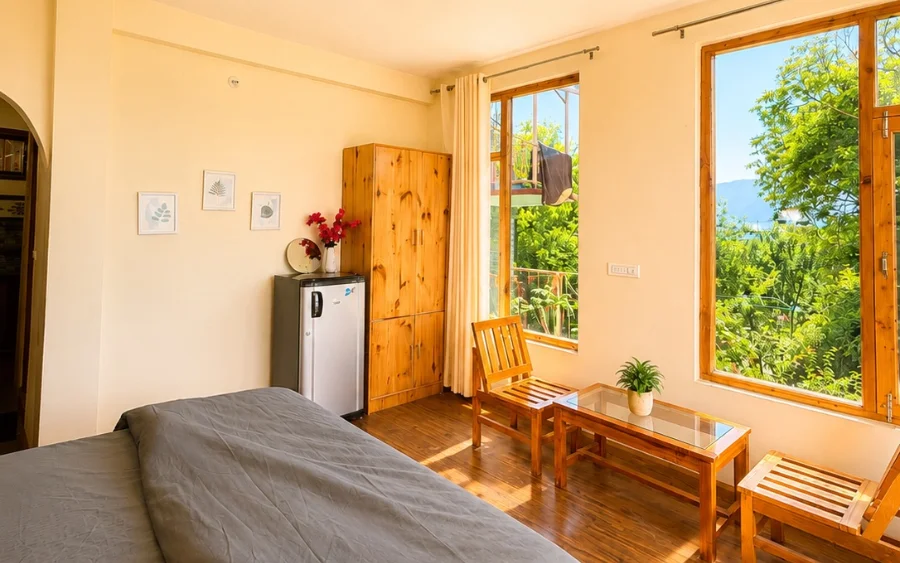Himalayan Horizon Room with Kitchen