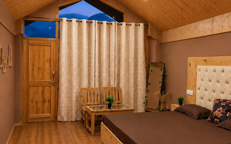 The Pinnacle Suite